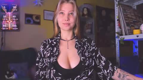 Nicole online show from October 6, 2025, 12:19 am