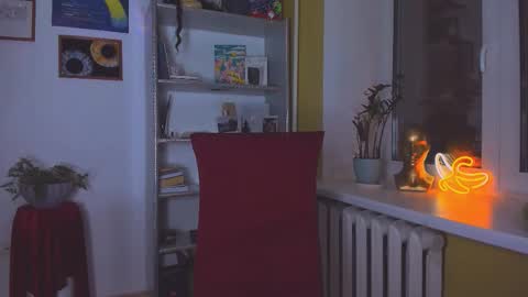 Nicole online show from January 7, 2026, 4:37 am