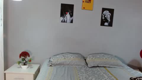 nicole_mayer01 online show from September 26, 2025, 11:14 am