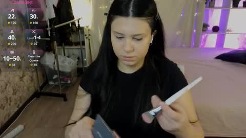 My name is Nicole. I m completely new here online show from November 19, 2025, 11:54 am