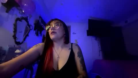 Nicole online show from April 29, 2026, 5:33 am