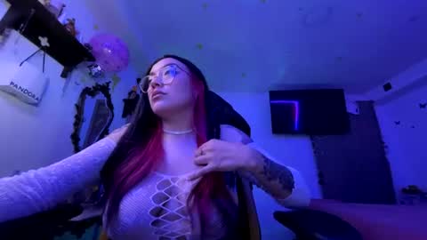 Nicole online show from June 22, 2026, 5:26 am