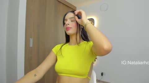 N A T A L I A online show from March 5, 2025, 7:17 pm