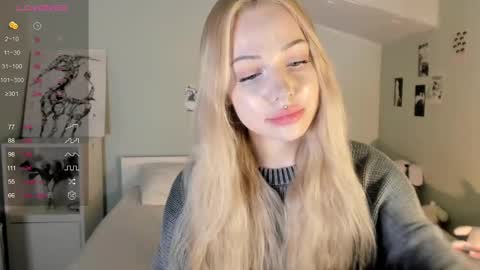 Snapshot of nicole_yo chatting on February 27, 2025, 10:31 pm Mary online show from February 27, 2025, 10:31 pm