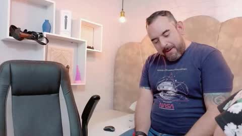 Nicole online show from December 22, 2025, 10:56 am