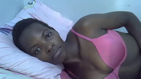 nicoleberry254 online show from February 4, 2025, 11:27 am