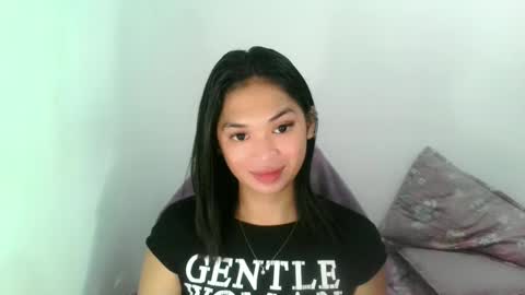 NICOLE online show from March 7, 2025, 3:39 pm