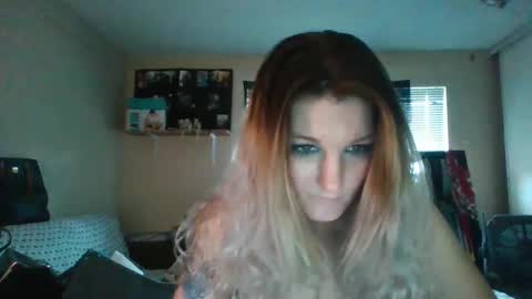 nicolelamm123 online show from September 12, 2025, 7:25 pm