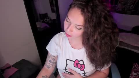 Nicol independent model online show from February 4, 2025, 1:34 am