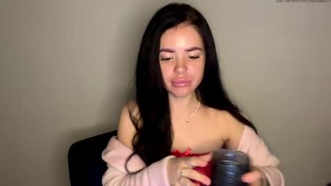 Nicole online show from April 20, 2026, 9:27 pm