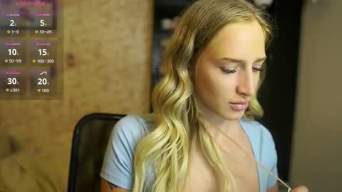 Snapshot of nicolette__shea_ chatting on October 19, 2025, 1:23 pm nicolette__shea_ online show from October 19, 2025, 1:23 pm