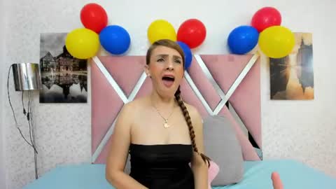 Snapshot of nicoll_89 chatting on June 28, 2026, 1:17 pm nicoll_89 online show from June 28, 2026, 1:17 pm