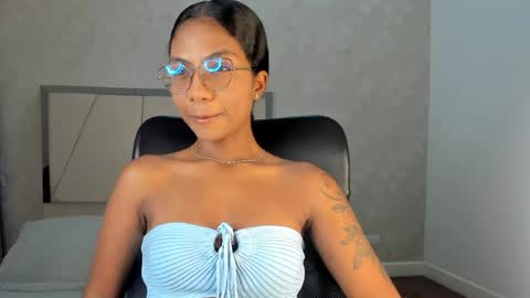 Snapshot of nicoll_ruiz_ chatting on April 8, 2026, 2:44 am Nicol online show from April 8, 2026, 2:44 am