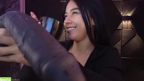 Nicoll  Independent model online show from December 17, 2024, 10:12 am