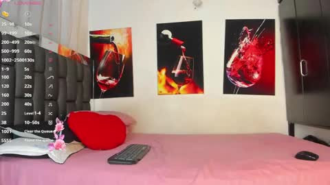 Snapshot of nicolle_hanks1 chatting on April 25, 2026, 2:25 am nicolle_hanks1 online show from April 25, 2026, 2:25 am