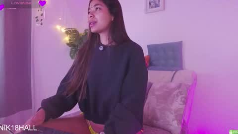 Nicolle online show from February 25, 2026, 10:36 am