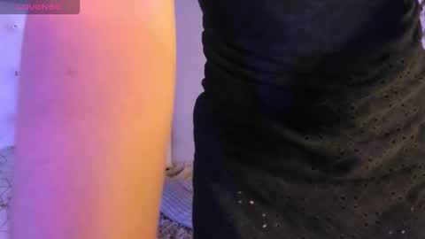 Nicolle online show from March 25, 2026, 1:39 pm