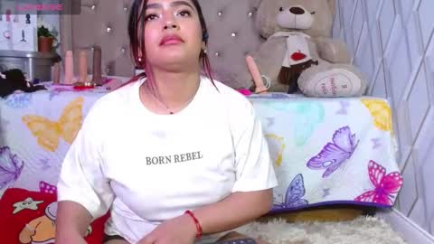 Nicolle Miley online show from February 28, 2025, 5:48 am