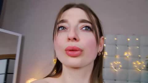 NicolRos online show from February 12, 2025, 3:49 pm