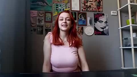 Snapshot of nidiakincheloe chatting on June 20, 2026, 5:10 am Udea online show from June 20, 2026, 5:10 am