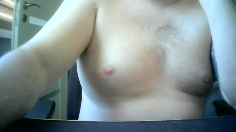 Snapshot of niewidoczny26 chatting on May 23, 2026, 7:46 am Niewidoczny online show from May 23, 2026, 7:46 am