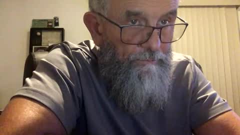 nightmoves1970 online show from September 27, 2025, 3:44 am