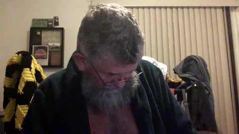 nightmoves1970 online show from November 16, 2025, 4:18 am