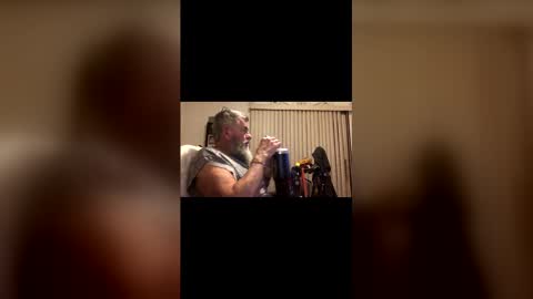 nightmoves1970 online show from February 26, 2026, 5:28 am