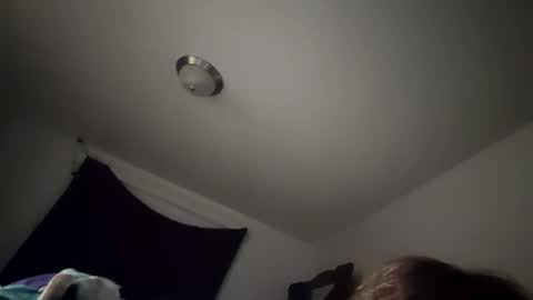 nightnightlol online show from November 2, 2025, 5:43 am