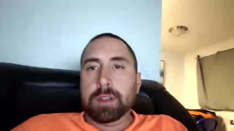 nightnightlol online show from December 2, 2025, 2:06 am