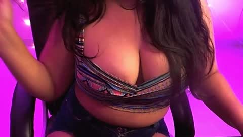 nightqueen107446 online show from March 4, 2025, 11:29 am