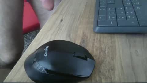 nightwalker06 online show from February 18, 2025, 9:32 am