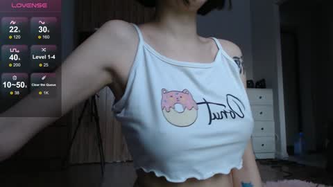 Niia online show from December 17, 2024, 10:44 am