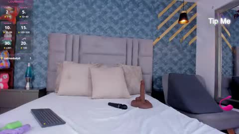 NiiaMoore online show from September 29, 2025, 8:46 pm