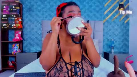 NiiaMoore online show from February 5, 2026, 9:08 pm