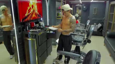 Niick online show from February 5, 2026, 2:16 am