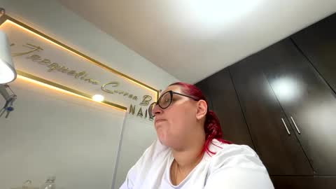 Anni online show from September 9, 2025, 6:18 pm