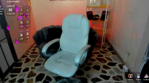 Anni online show from September 29, 2025, 9:19 pm