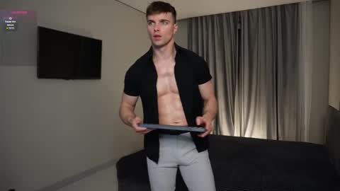 Nik online show from February 25, 2026, 4:16 pm