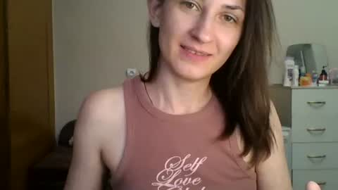 Snapshot of nika_smily chatting on June 3, 2026, 2:33 pm nika_smily online show from June 3, 2026, 2:33 pm