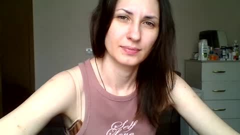 Snapshot of nika_smily chatting on June 18, 2026, 8:47 am nika_smily online show from June 18, 2026, 8:47 am