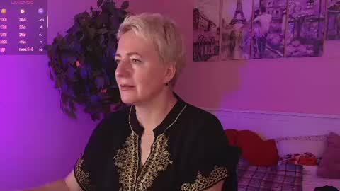 Snapshot of nika_smit chatting on July 26, 2026, 6:32 am Nika online show from July 26, 2026, 6:32 am