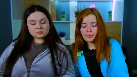 Little  Angel online show from March 21, 2026, 11:08 pm