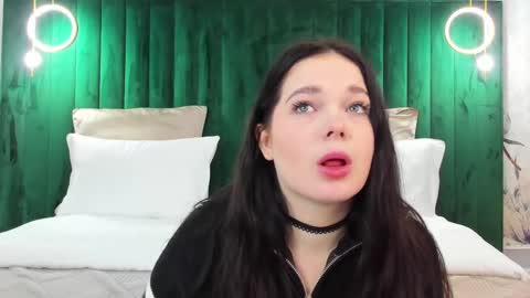 Snapshot of nikaflowers chatting on January 23, 2025, 8:25 am Nika online show from January 23, 2025, 8:25 am