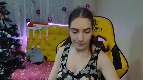 nikastarkk online show from January 9, 2025, 7:18 pm