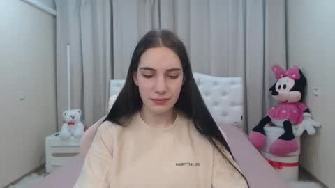 nikastarkk online show from February 19, 2026, 10:17 pm