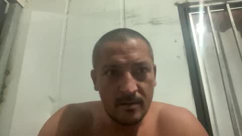 Snapshot of nikaulas chatting on April 27, 2026, 4:21 am Nasty Couple online show from April 27, 2026, 4:21 am