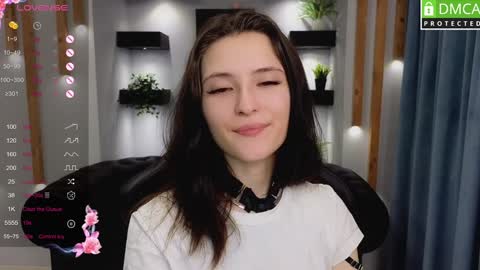 niki_cutes online show from January 31, 2025, 1:22 am