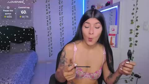 Snapshot of nikibryce_ chatting on July 15, 2026, 5:07 pm Niki online show from July 15, 2026, 5:07 pm