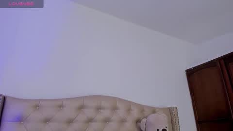 Niikii online show from January 31, 2025, 8:54 pm